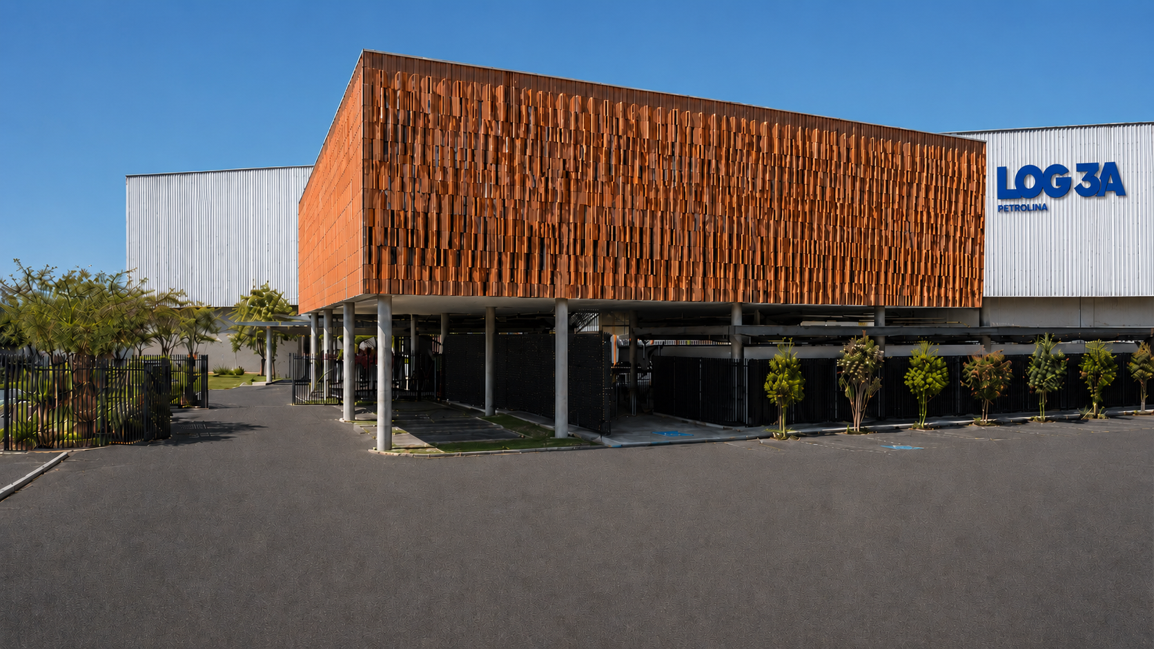 Fachada lateral da LOG 3A Petrolina